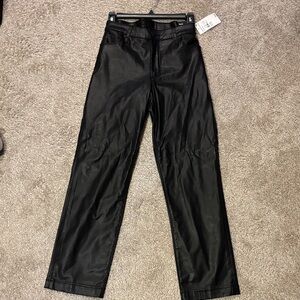 Kut from the Kloth mid rise Ankle straight leg pants